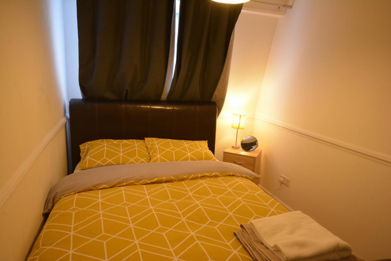 Five Bedroom Townhouse Near Excel Exhibition Centre Лондон Екстер'єр фото