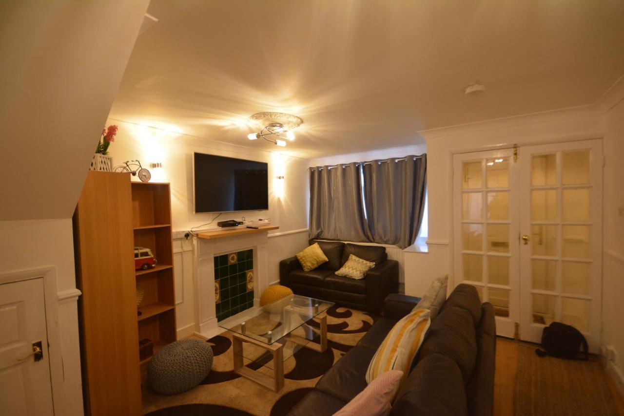 Five Bedroom Townhouse Near Excel Exhibition Centre Лондон Екстер'єр фото