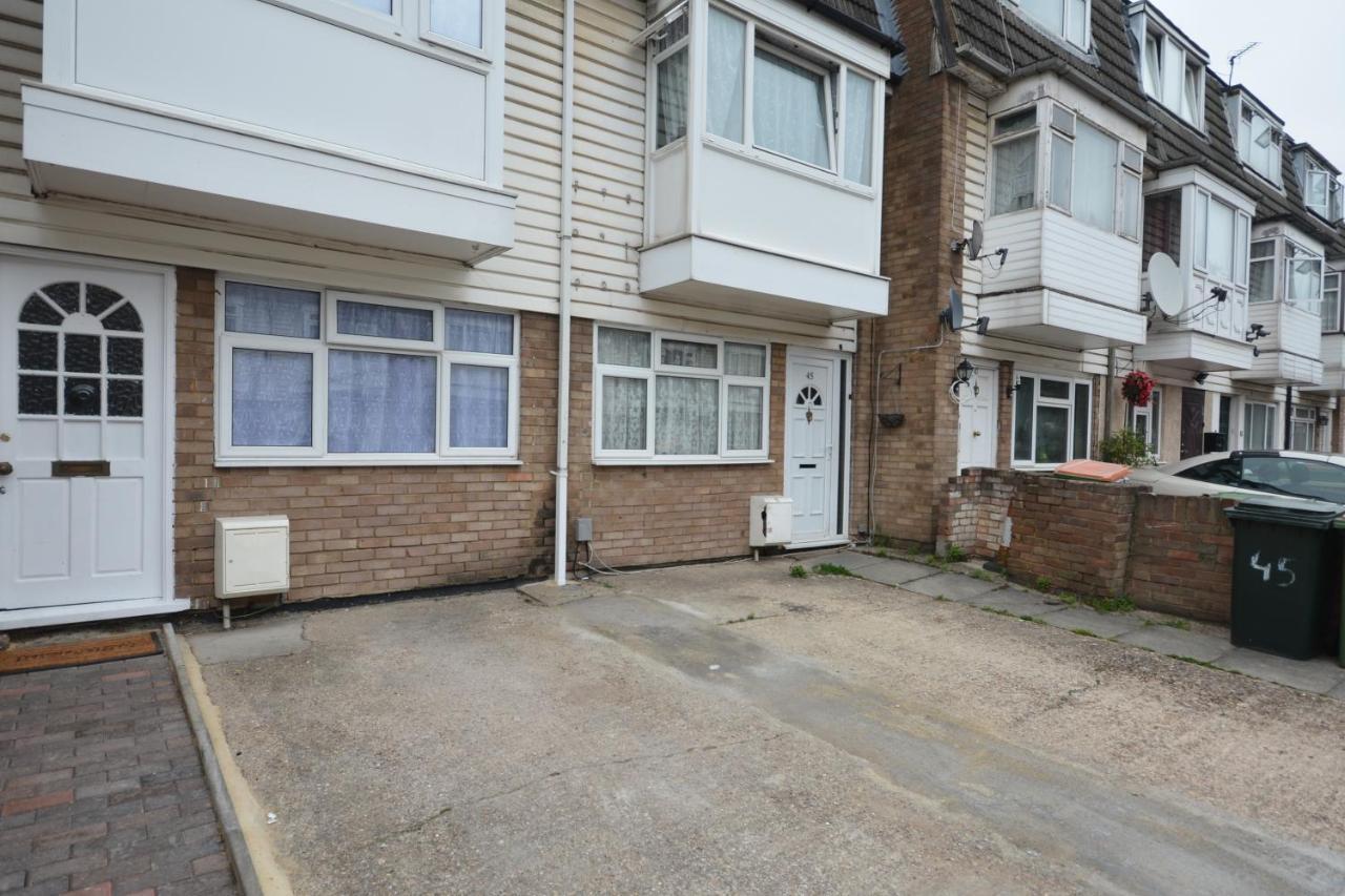 Five Bedroom Townhouse Near Excel Exhibition Centre Лондон Екстер'єр фото